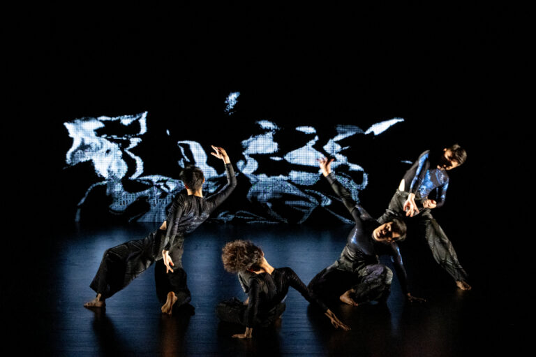 生きられる波、観測される粒