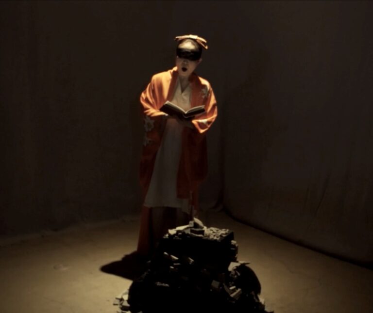 吉積英子個展『砂漠の聲』《Les Hommes du Désert》・《Ebb and Flow – 寄せてはかへし》 アクースモニウム版上演