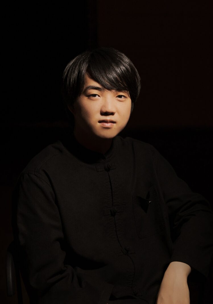 山田和樹 指揮モンテカルロフィルハーモニー管弦楽団ピアノ：藤田真央
