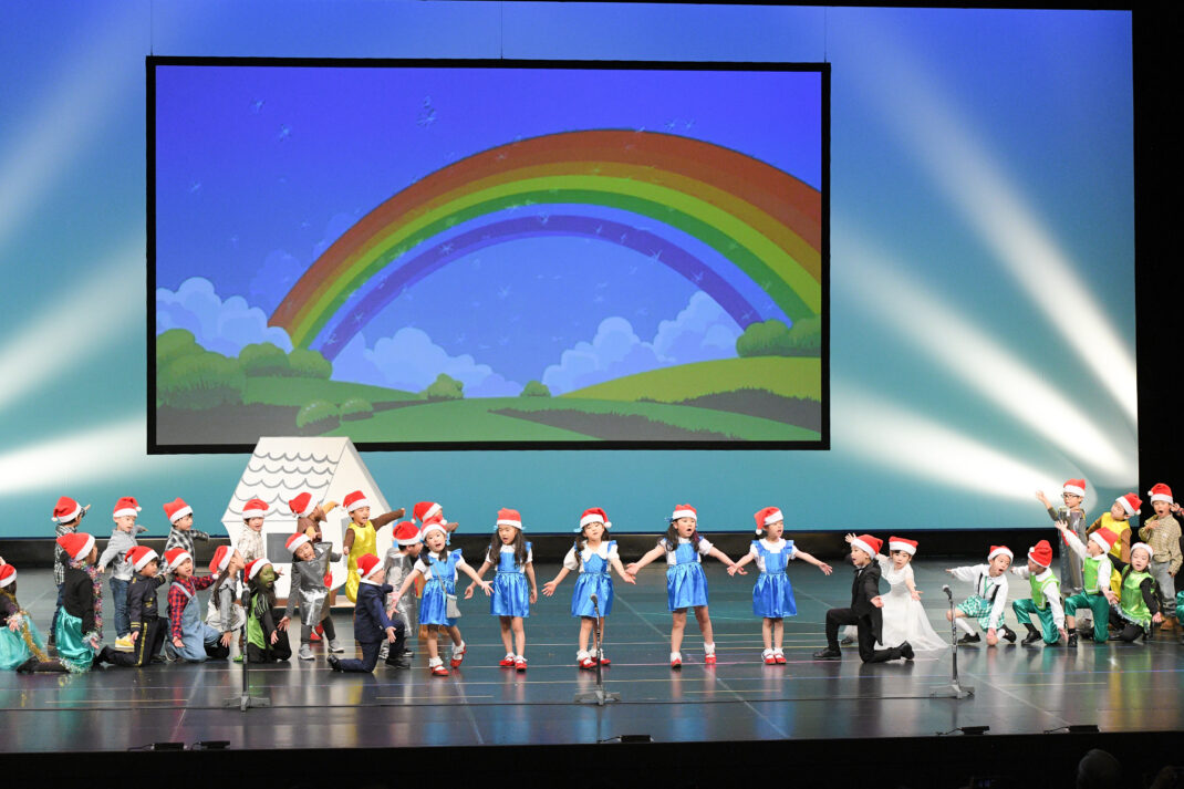 マリアンインターナショナルスクール　クリスマス発表会