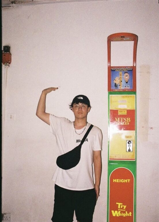 川村智基インタビュー　スケッチの声から広がる、快活で「ごちゃごちゃ」した喜び