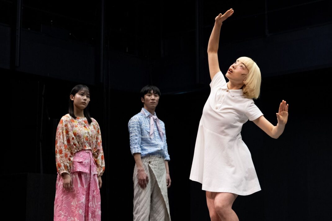 KAAT神奈川芸術劇場プロデュース 『未練の幽霊と怪物―「珊瑚」「円山町」―』